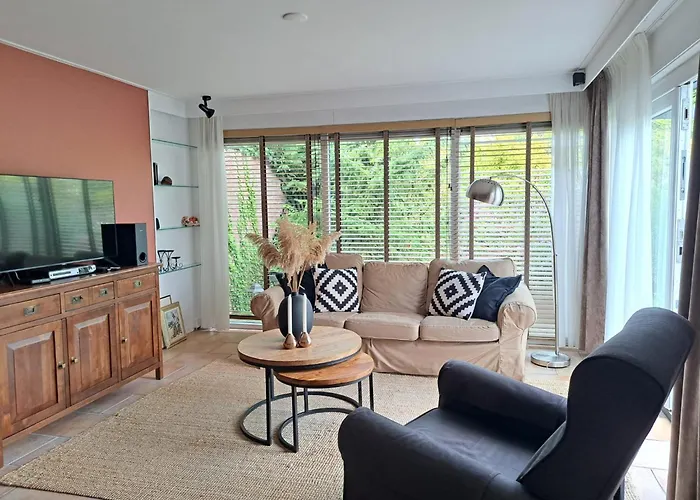 بيت للعطل Charmante Woning Omheinde Tuin, Dichtbij Strandje Vp023