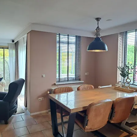 Casa de Férias Charmante Woning Omheinde Tuin, Dichtbij Strandje Vp023 Herkingen